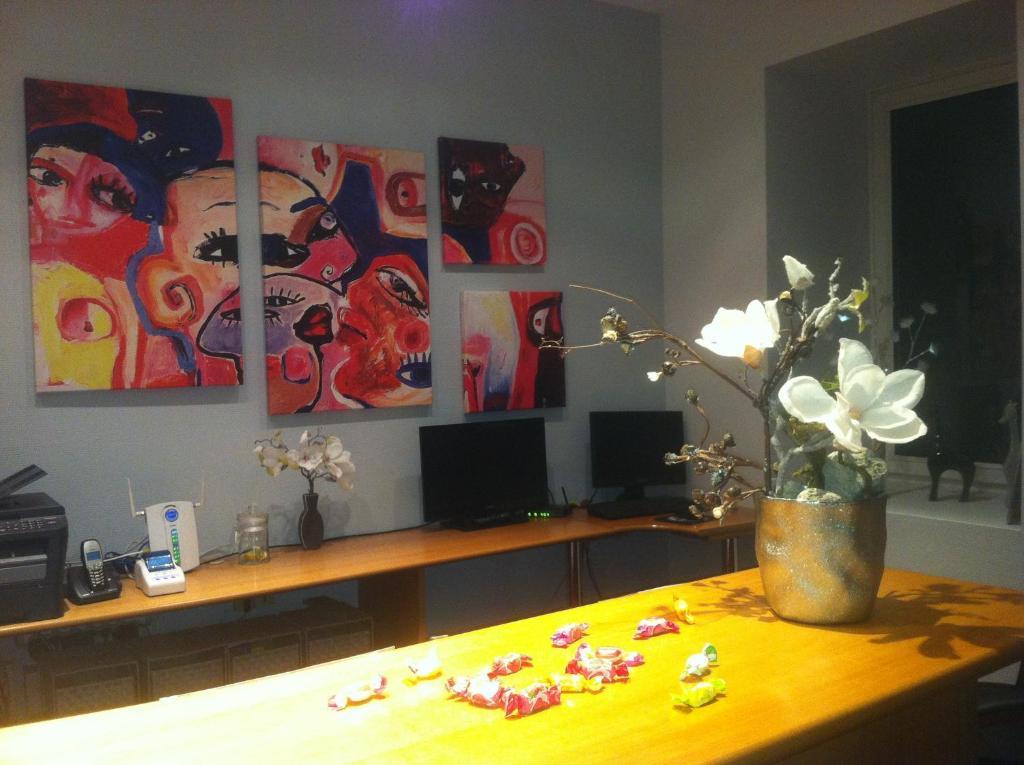 Amadeus Hotel แซร์กูมีนส์ ภายนอก รูปภาพ