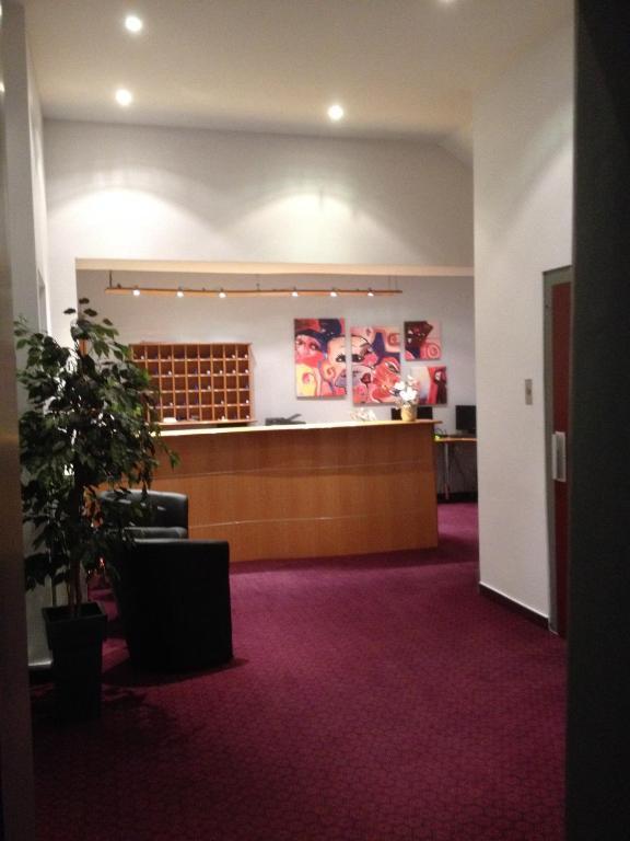Amadeus Hotel แซร์กูมีนส์ ภายนอก รูปภาพ